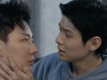 国产《沉溺到底》真骨科重生！同母异父的亲兄弟，别有用心，结果纷纷沦陷！尺度真的很可以！